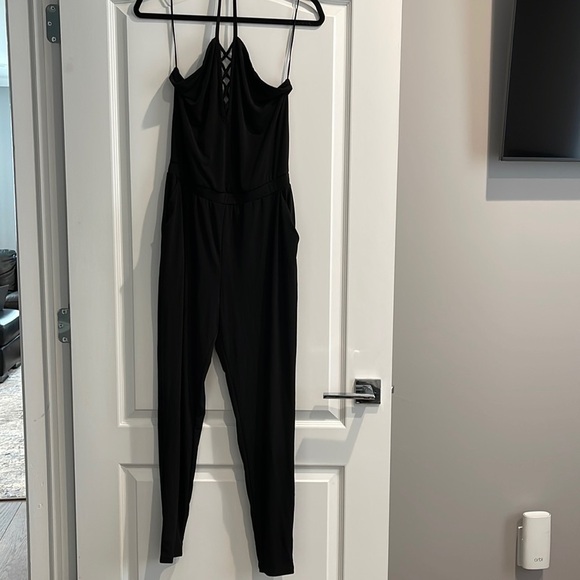 GUESS Women’s Black Halter Jumpsuit Size Small - Picture 1 of 7